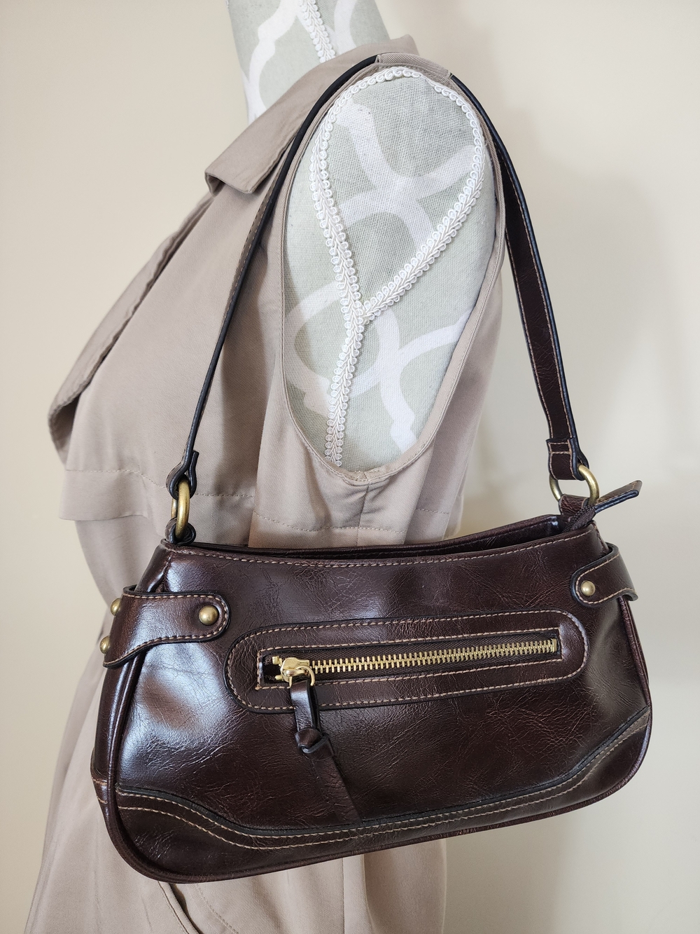 Vintage SmartLyte Y2K Chocolate Brown Crescent Shoulder Hobo Bag Working Light